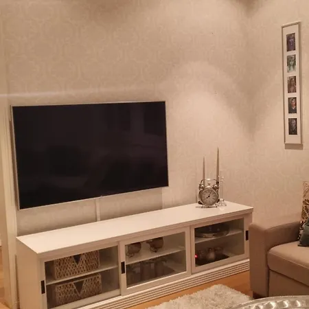 Beautiful Townhouse, Piece Of Luxury Apartment *